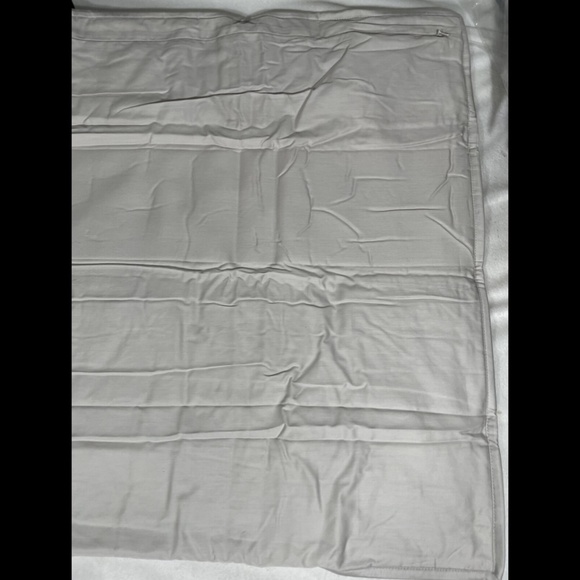 NIB Hotel Collection Opalescent Quilted Euro Sham‎ - Picture 8 of 12